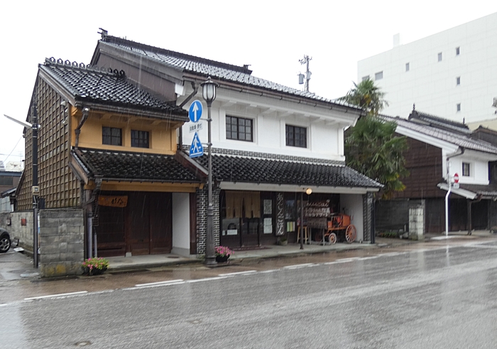 f:id:arara-oyoyo:20190810155512j:plain f:id:arara-oyoyo:20190810155512j:plain