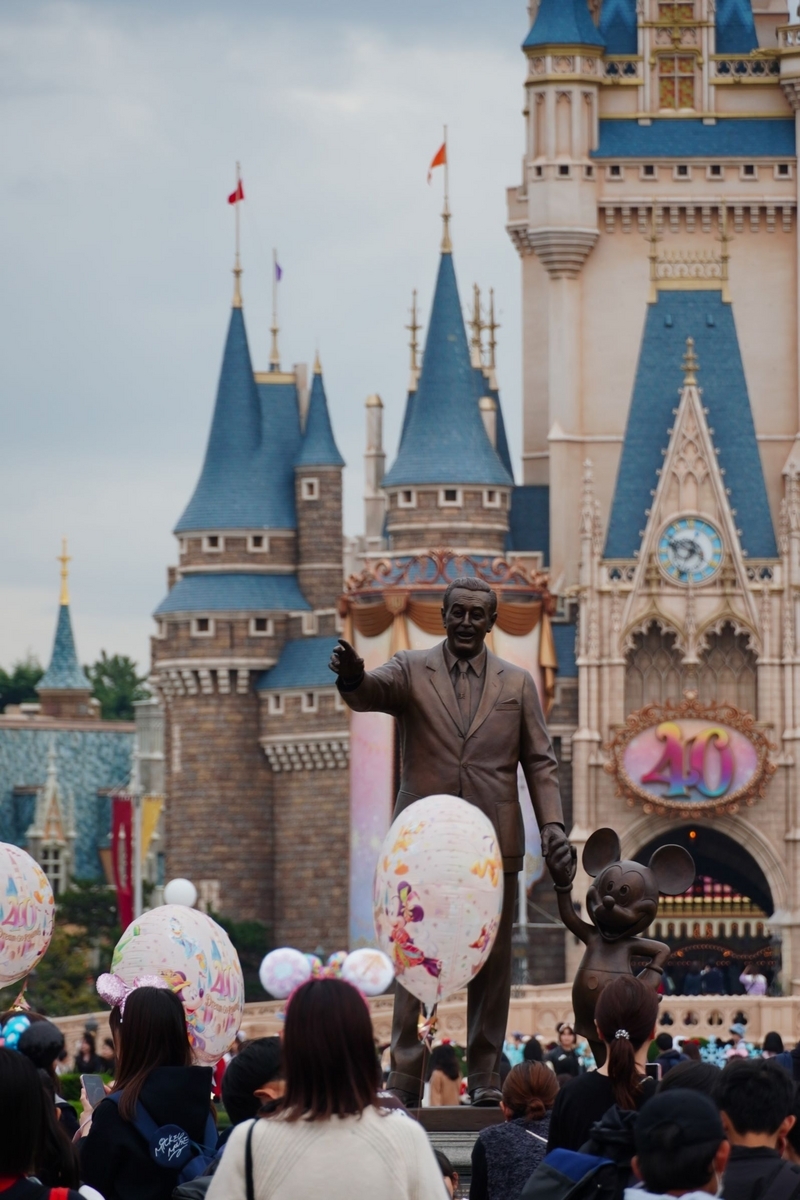 希少　ディズニー　25周年　ランプ　パートナー像　ウォルトディズニー　カルーセル 64eaed6638aff4edd11d1ace614b68