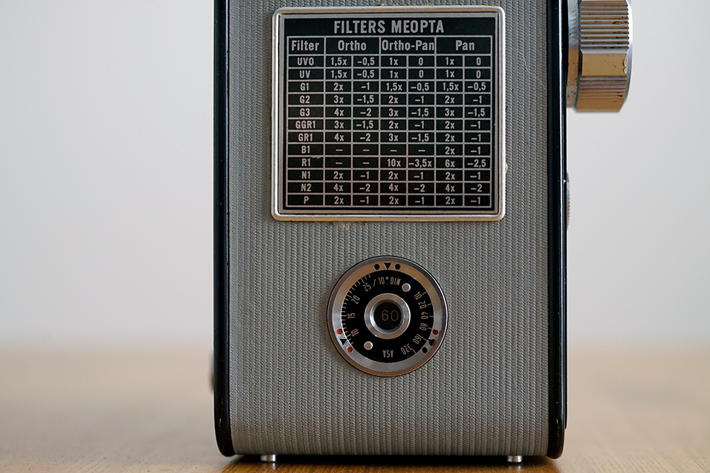 flexaret 二眼レフカメラ　ジャンク品 ジャンク品】Prince flex 二眼レフカメラ 昭和レトロ - メルカリ