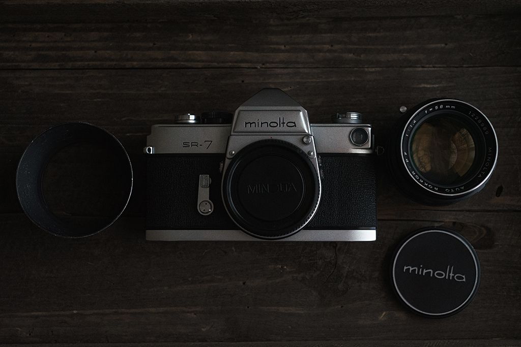 minolta SR-7と緑のロッコールAUTO ROKKOR-PF 58mm f1.4が minolta SR-7と緑のロッコールAUTO ROKKOR-PF 58mm f1.4が
