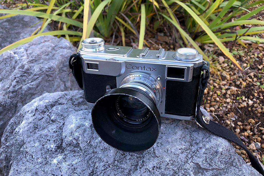Contax IIとSonnar 5cm f2にモノクロリバーサルフィルムAdox Scala 160