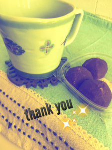コーヒーカップとあんこの和菓子