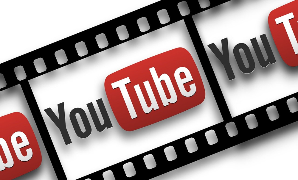 YouTubeアイコンが映画フィルムのようになって連なっているイメージ画像