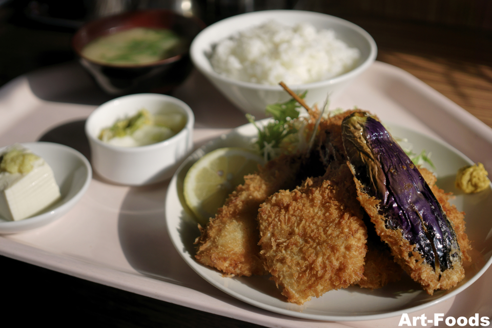 ミックスフライ定食＠いとう食堂_141208