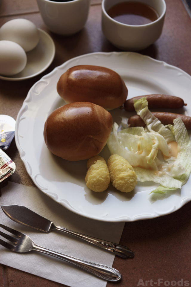 ルームサービスの朝食_141228