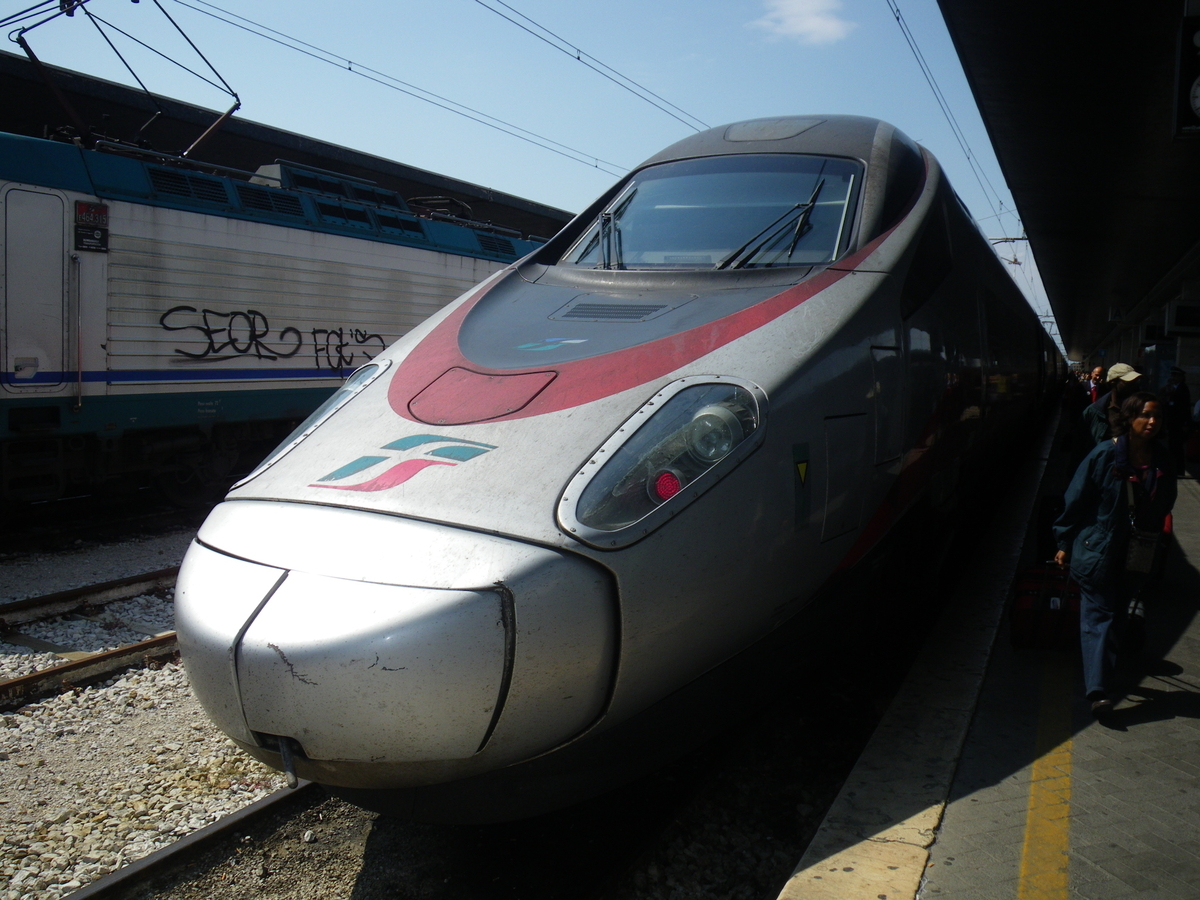 ４冊セット♪イタリア・トスカーナの休日 ヴェネツィア的生活 イタリア鉄道の旅 イタリア鉄道予約はイタリアのサイトがお得！日本のJRと比較して