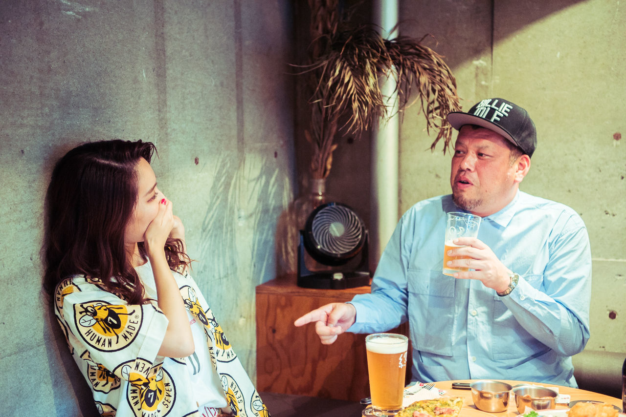 テレビでは出ない本音も盛りだくさん 野性爆弾くっきーとファーストサマーウイカがサシ呑み メシ通 ホットペッパーグルメ