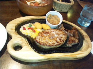 28日ハンバーグ.jpg