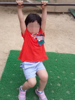 12日鉄棒.jpg