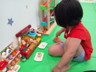 19日パン屋.jpg