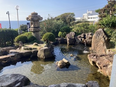 三段壁洞窟