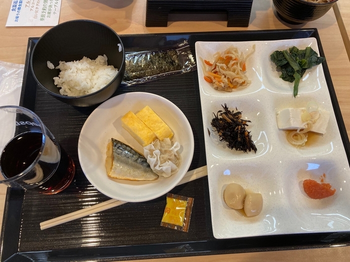 朝食
