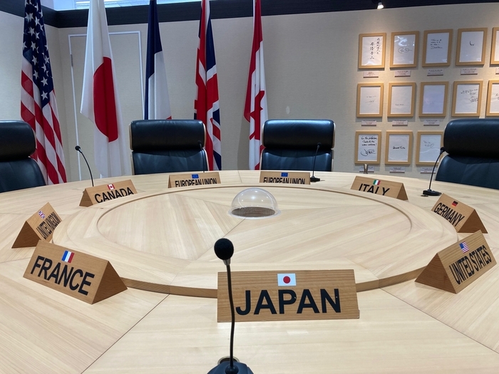 円卓