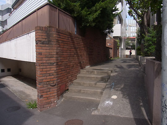上って下る階段 - 都市徘徊blog 2