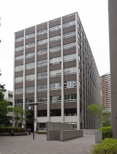 早稲田大学16号館 - 都市徘徊blog 2