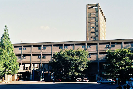 早稲田大学 33号館 1 - 都市徘徊blog 2