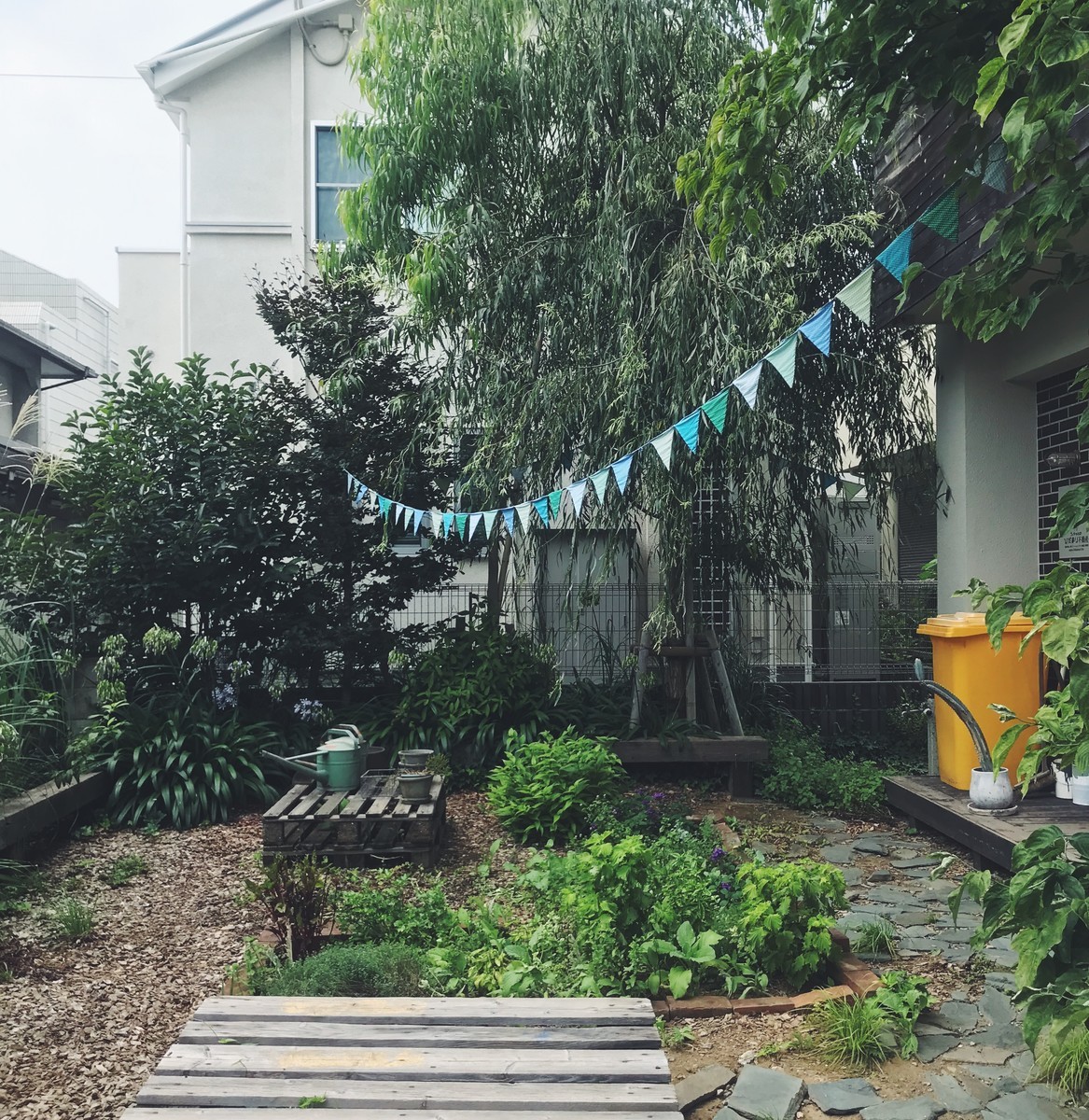 f:id:asacafe:20190805124518j:plain f:id:asacafe:20190805124518j:plain
