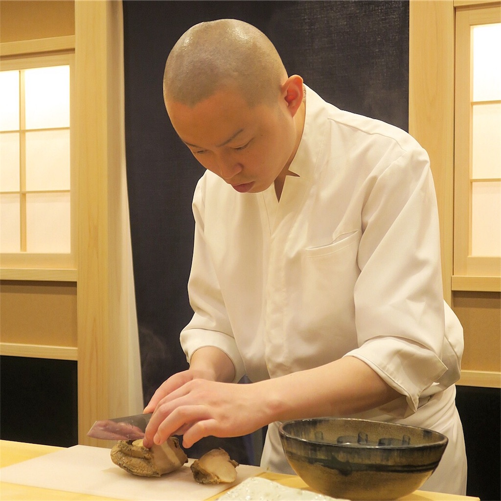 きざ㐂 き 銀座 鮨とかみ から若手鮨職人 木崎氏が独立して赤坂にオープン 日本酒に精通する女将と二人三脚で レストランを愛してやまない美食ソムリエasaco の美食録