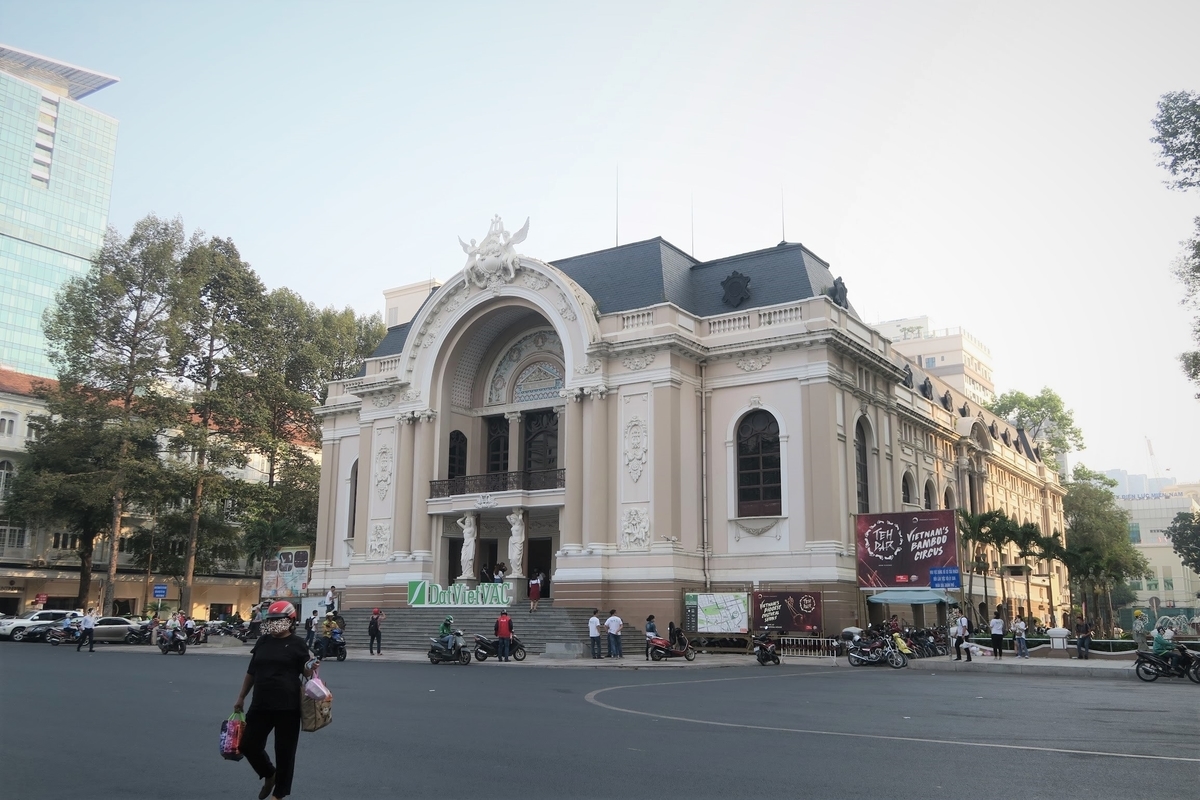 ホーチミン歌劇場Opera house in Ho Chi Minh City, Vietnam