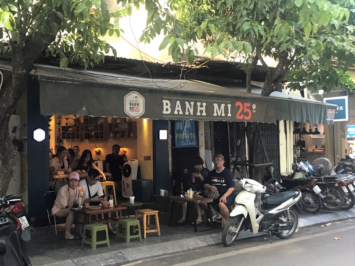 Banh Mi 25