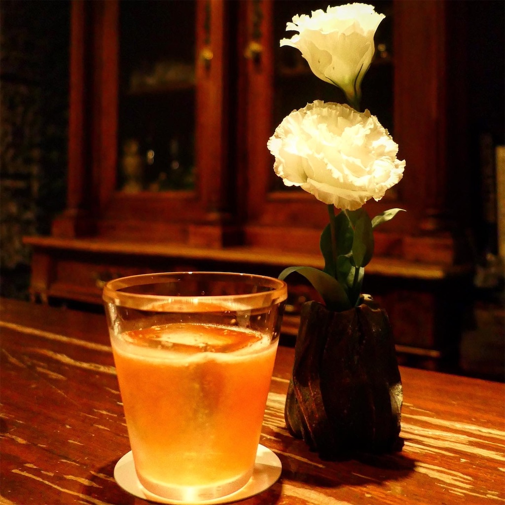 元麻布【バー・ラ・ユロット(Bar la Hulotte)】