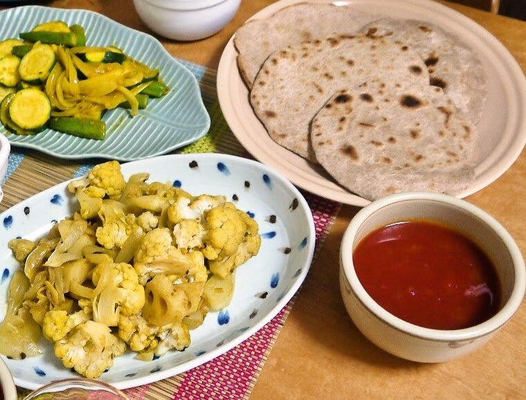お家でインド料理。ホームベーカリーで全粒粉を使ったチャパティー作り。#パン - asagirecipeのブログ
