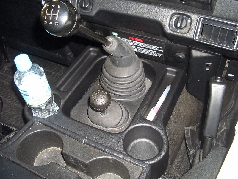 ランドローバー ディフェンダー TDCiシフトレバー 2007〜 純正品 