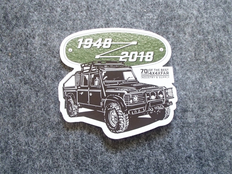 ランドローバー70周年記念グッズいろいろ - ディフェンダー