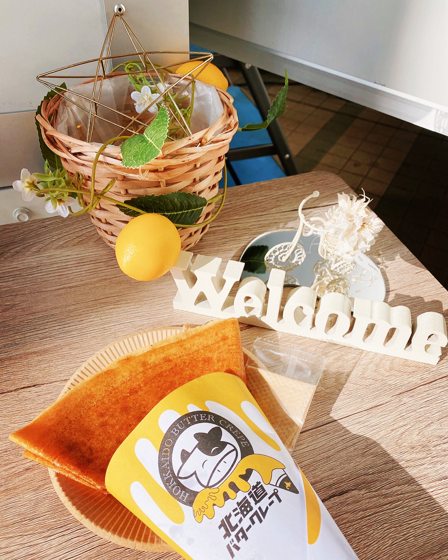 北海道バタークレープ姫路店 北海道産のよつ葉バターをしみ込ませたクレープ バターシュガークレープ シナモンシュガークレープ チョコレートクレープ ホワイトチョコクレープ キャラメルバタークレープ 北海道バタークレープ姫路店 北海道産のよつ葉バターをしみ込ませたクレープ バターシュガークレープ シナモンシュガークレープ チョコレートクレープ ホワイトチョコクレープ キャラメルバタークレープ