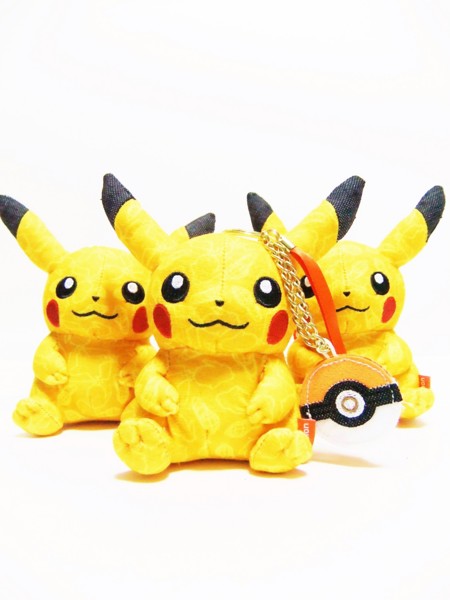 ピカチュウ ぬいぐるみ BEAMS ビームス ポケモンコラボ BEAMSとポケモンカードがコラボ「ピカチュウのぬいぐるみ」や「T