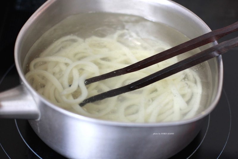 焼うどん161031うどんゆで2