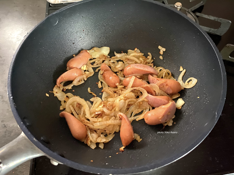 焼きナポリタンを作る画像