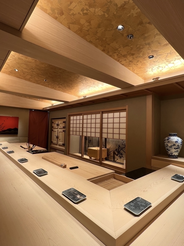 鮨 よしだの内観