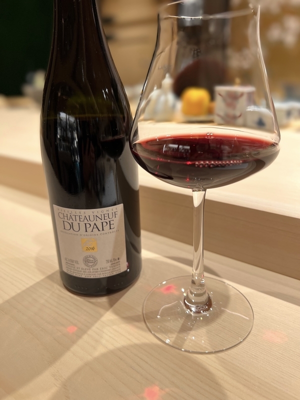 赤ワインの画像