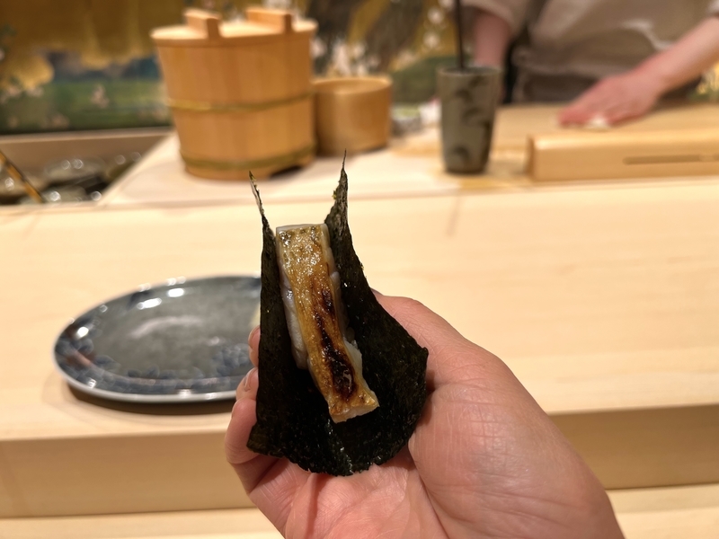 鮨 よし田の巻物の画像