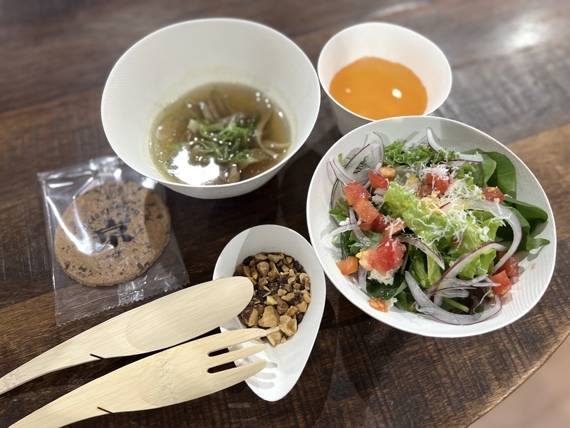 京都「GOOD NATURE MARKET」の新商品を試食した写真