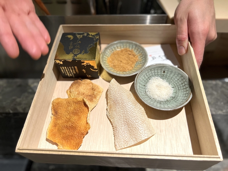 とげ塩（ふぐの皮で作る塩）の説明