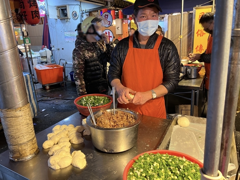台湾の夜市の胡椒餅の店の画像