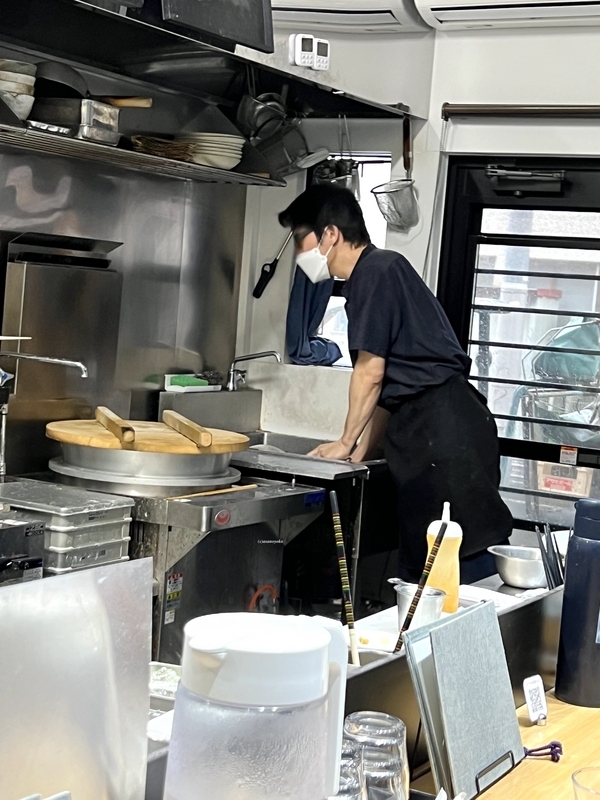 ひやむぎ専門店「きわだち」の店長の画像