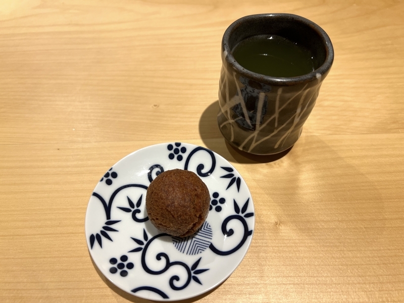 かりんとうまんじゅうとお茶