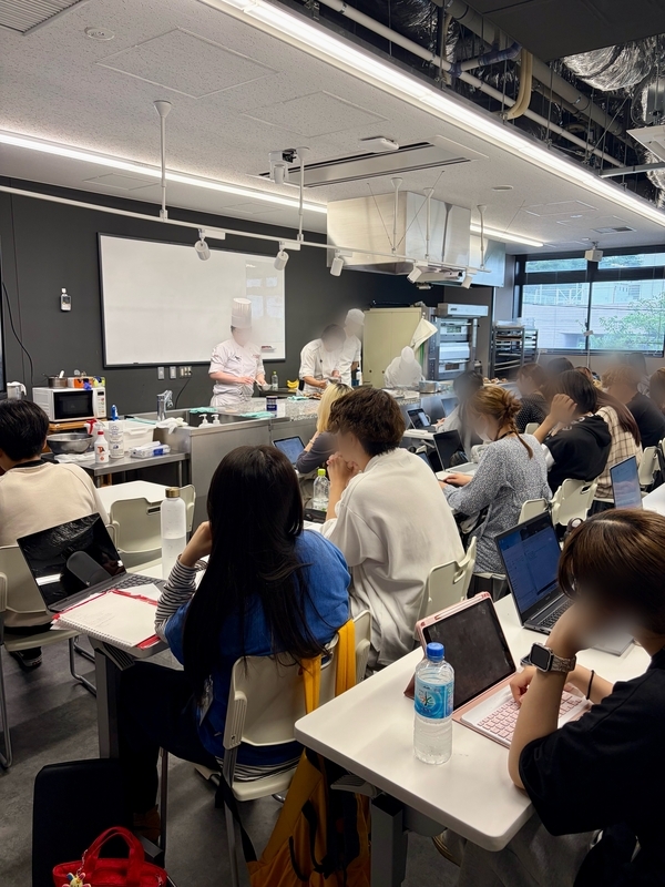 潜入レポート】普段入れない「辻調理専門学校 製菓」へ！プロ養成校の