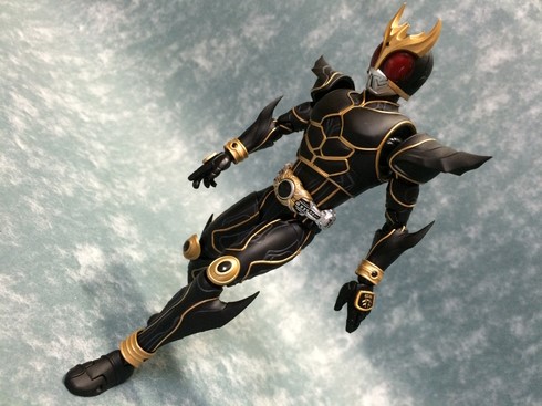 S.H.フィギュアーツ（真骨彫製法） 仮面ライダークウガ