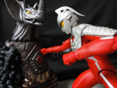SPARK DOLLS ウルトラ怪獣DX 暴君怪獣タイラント（SDU