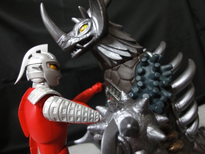 SPARK DOLLS ウルトラ怪獣DX 暴君怪獣タイラント（SDU