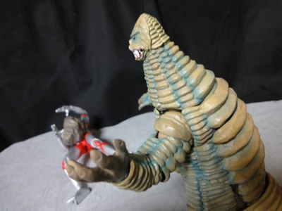 Ultra Act レッドキング レビュー - 不肖不精な置小屋