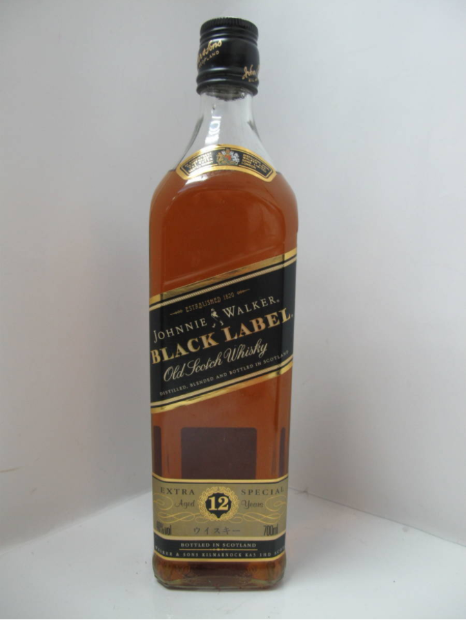 古酒】ジョニーウォーカーブラックラベル12年(ジョニ黒)の年代 古酒】ジョニーウォーカーブラックラベル12年(ジョニ黒)の年代