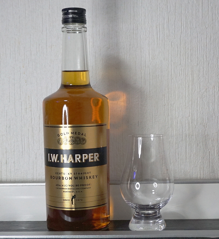 【wepon様】古酒 I.W. ハーパー ゴールドメダル　1989年ボトリング Amazon.co.jp: IWハーパー ゴールド メダル デコレーション