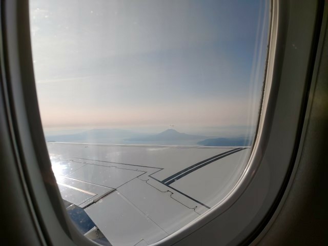 鹿児島県_奄美_徳之島_飛行機から見た桜島