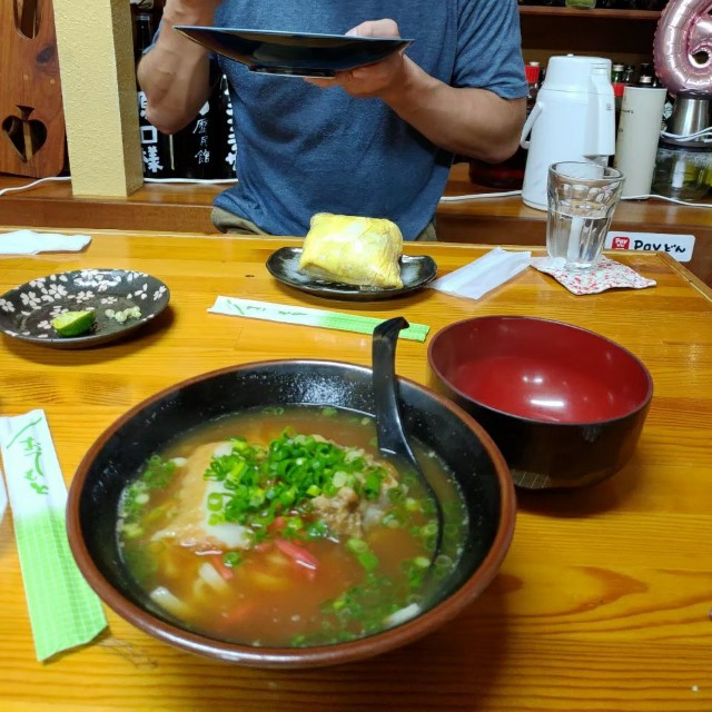 鹿児島_奄美_徳之島_お食事処はるみちゃん_ソーキそば
