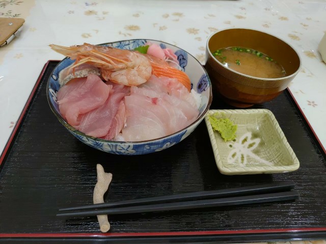 鹿児島_奄美_徳之島_漁師の店さかな_海鮮丼